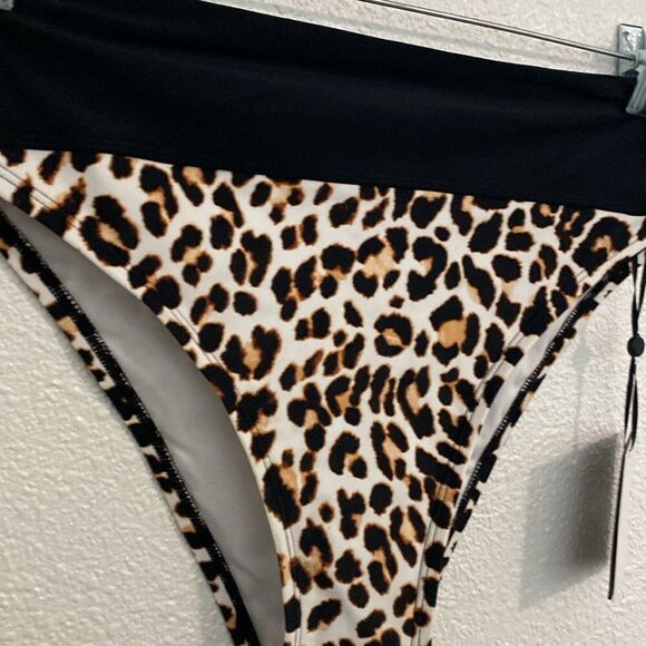NWT- DKNY- high waisted leopard print bikini bottoms- Size large - Picture 5 of 9
